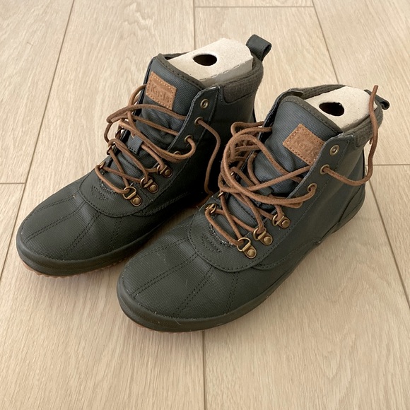 Keds, Green Flats, Size 9 - Picture 1 of 7